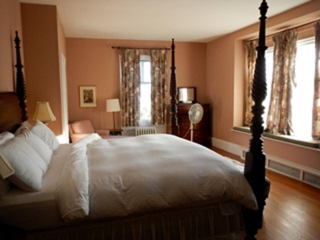 The Manor Inn Castine 外观 照片