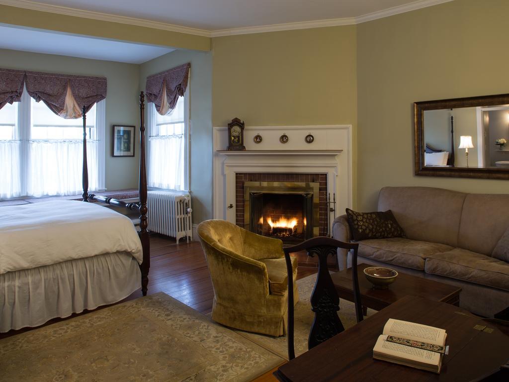 The Manor Inn Castine 外观 照片